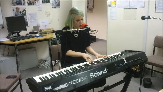 Linda Harrison   Be With You (live)