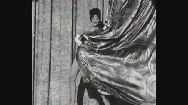 Natalie Wood - Let Me Entertain You смотреть онлайн