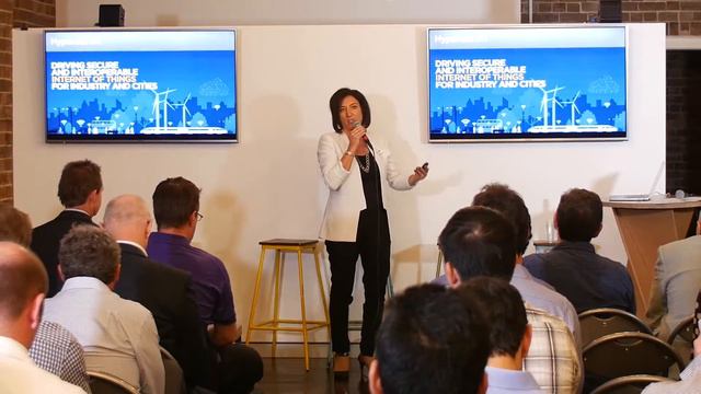 Catherine Caruana-McManus (Giant Ideas) - Everything IoT - Smart Cities 2016 смотреть онлайн