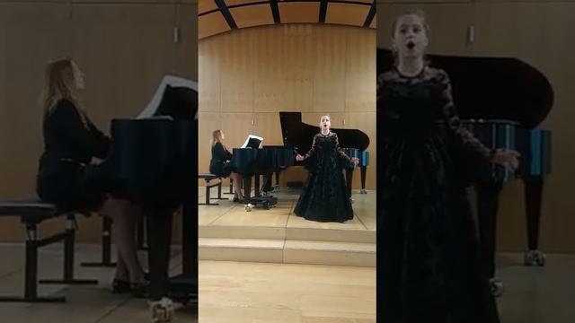 Melany Elistratova: Funiculi funicula. 2018 смотреть онлайн