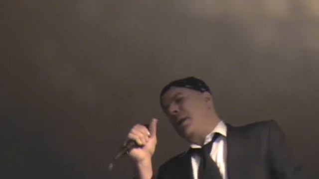 BBR sings Moon River...written by Henry Mancini and Johnny Mercer смотреть онлайн