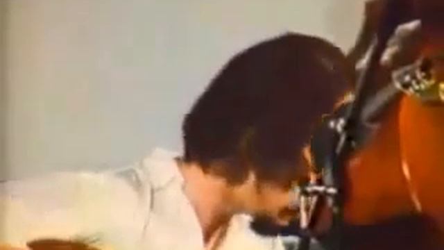 SILVIO RODRÍGUEZ - CANCIÓN DEL ELEGIDO смотреть онлайн