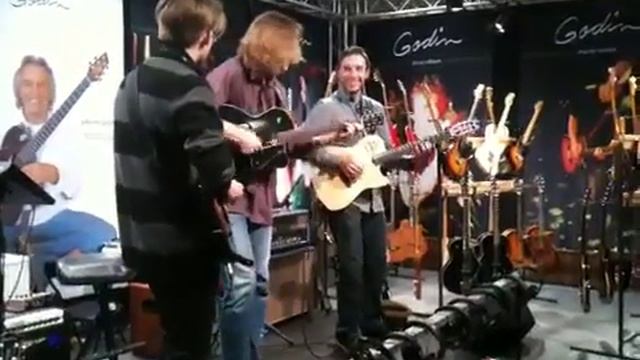 Brooks Robertson @godin booth @musikmesse