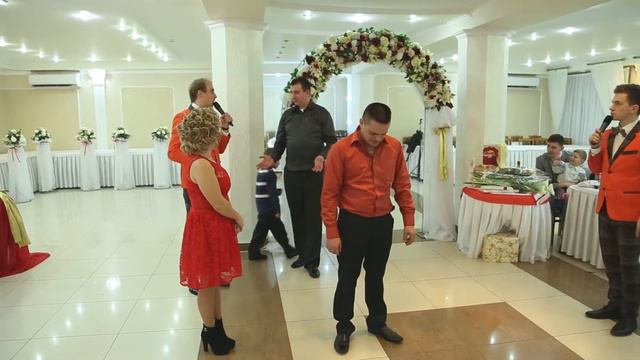 підкова запалила живий фейерверк на весіллі