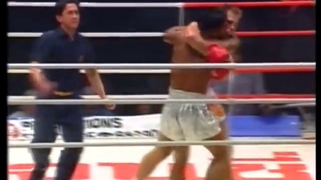 Rob Kaman V Kiartsongtit Muaythai Boxing