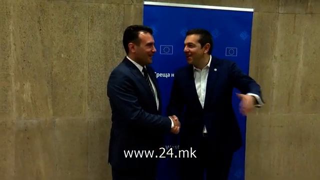 Грчки реакции: За Ципрас прифатлив предлог, Коѕијас се уште размислува