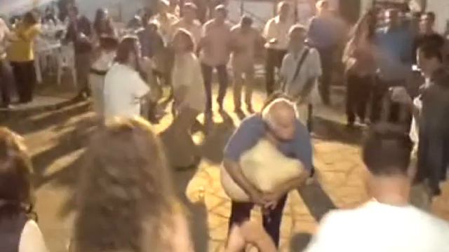 Kavala,xortokopi,touloum(No1),kalpatsinidis,sofianidis,diamantidis,paparazziKALOGERAS,2008.mp4