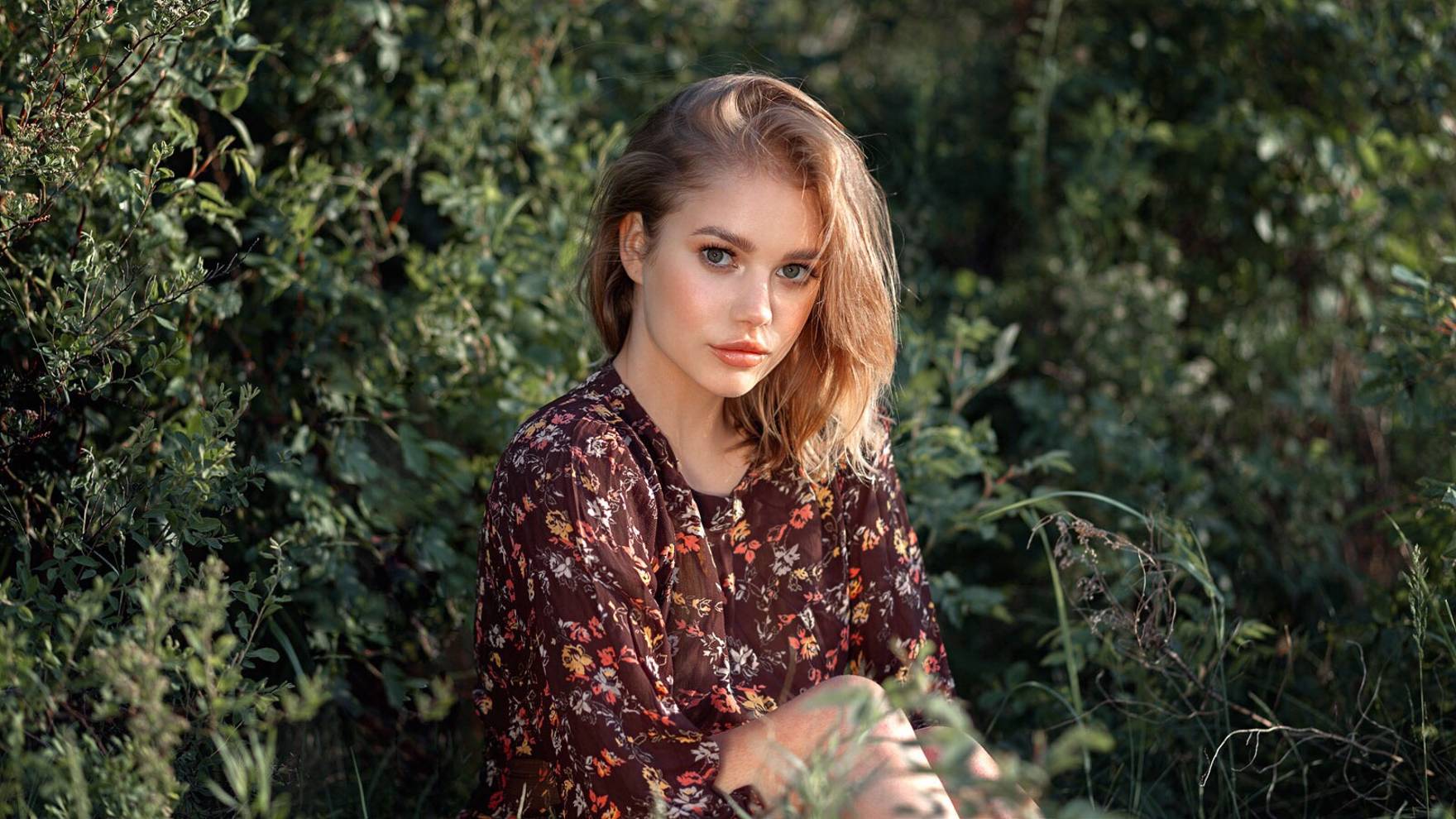 За околицей А.Бардин смотреть онлайн