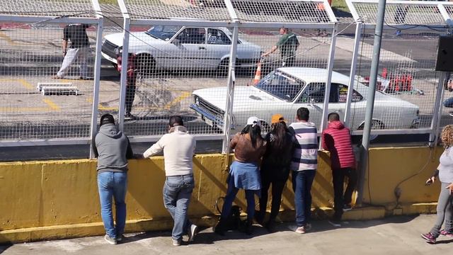 Chevette Elivelton VS Opala смотреть онлайн