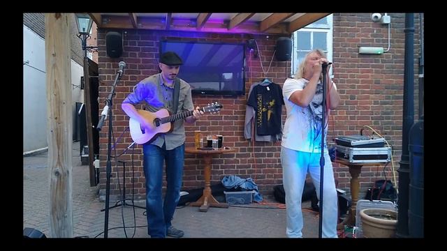 Elton John "Tiny Dancer" Acoustic Cover By AT/DC смотреть онлайн