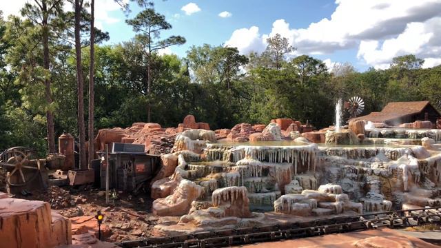 WDW Spring Break and Rip Torn visits Pirates of the Caribbean смотреть онлайн