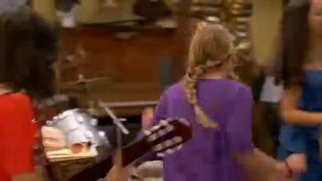 Lemonade Mouth - Turn Up The Music