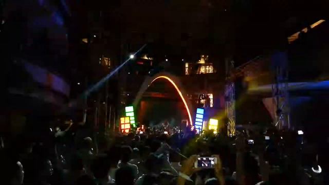 Steve Aoki Jakarta @lippo mall kemang смотреть онлайн