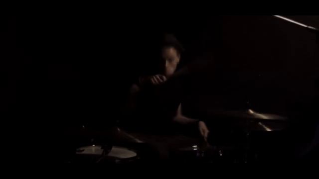 Use Somebody Cover смотреть онлайн