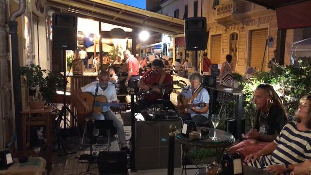 Tributo a DE ANDRE’ al Dan Kafe Cecina смотреть онлайн