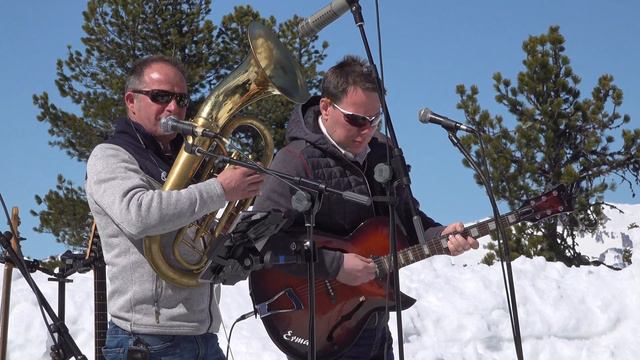 Winterkehraus am Graukogel Bis zu 4K смотреть онлайн