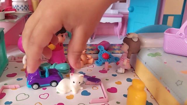 MAŞA VE KOCA AYI,DIŞARIDA YAĞMUR YAĞIYOR,MAŞA,HEİDİ,ŞEKER KIZ CANDY EVDE OYNUYOR!!