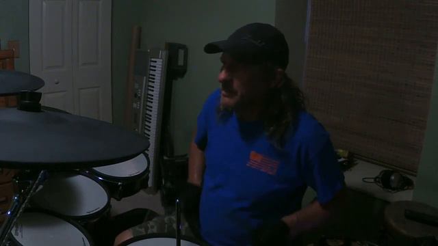 Dog Eat Dog Cover смотреть онлайн