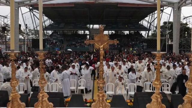 Invitado Especial: Monseñor Luis Augusto Campos Flórez смотреть онлайн