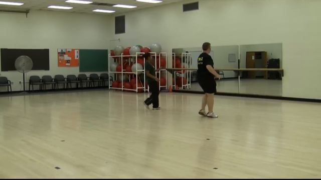 Steven Trotter's HipHopZumba Warmup Song смотреть онлайн