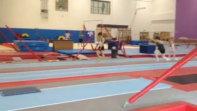Kieran Behan New Tumble смотреть онлайн