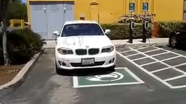 Full House At Gilroy May 11, 2013