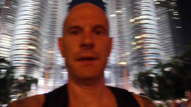 Sky Tower/Twin Towers and Rooftop bar in Kuala Lumpur смотреть онлайн