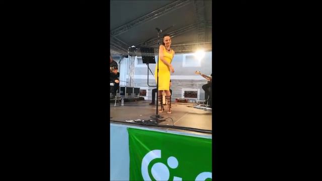 Péter Szabó Szilvia Akkor szép az erdő смотреть онлайн