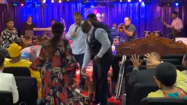 PROPHET RICH VERA PROPHESYING TO PASTOR DONIS AND NNUNU NKONE - DAY 1