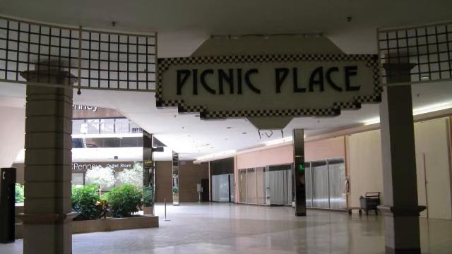 James Ingram - I Believe In Those Love Songs (But it's the final day of Rolling Acres Mall.) смотреть онлайн