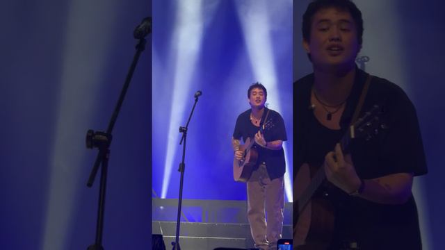 Lukas Graham & Juan Karlos - Ere Live In Manila (10.22.23) смотреть онлайн