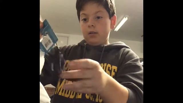 Huge Tackle unboxing смотреть онлайн