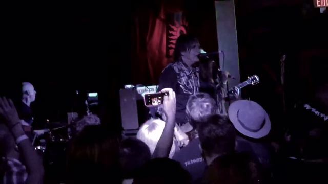 X - The New World (May 5, 2015 - Alex's Bar / Long Beach, CA) Cinco de Mayo смотреть онлайн