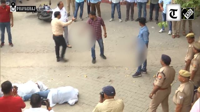 Probe team recreates crime scene of Atiq Ahmed-Ashraf killing in UP’s Prayagraj смотреть онлайн