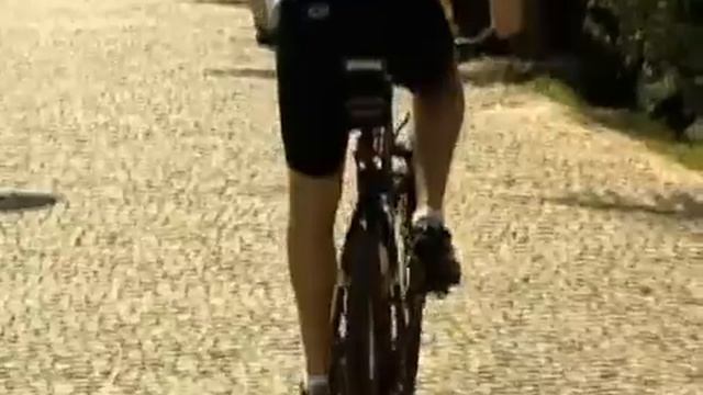 Andar de bike três vezes por semana смотреть онлайн