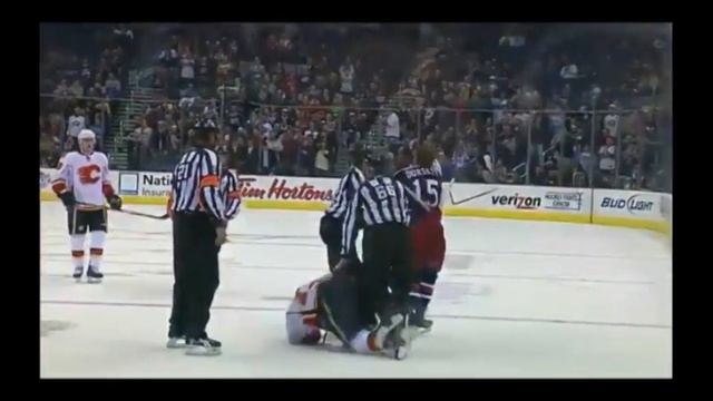 Jerome Iginla-Derek Dorsett.mpg смотреть онлайн