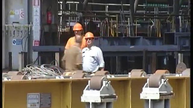 Tutti in cantiere смотреть онлайн