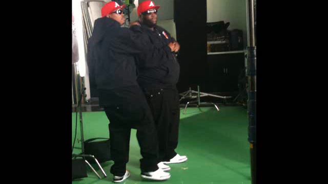"Swimming" Killer Mike & Rock D The Legend смотреть онлайн