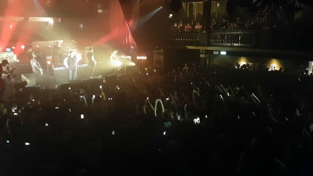 Liam Gallagher - D'You Know What I Mean (Manchester Ritz - 30/05/2017) смотреть онлайн