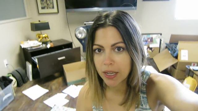 VLOGMAS DAY 18 | Gabby Bernstein смотреть онлайн