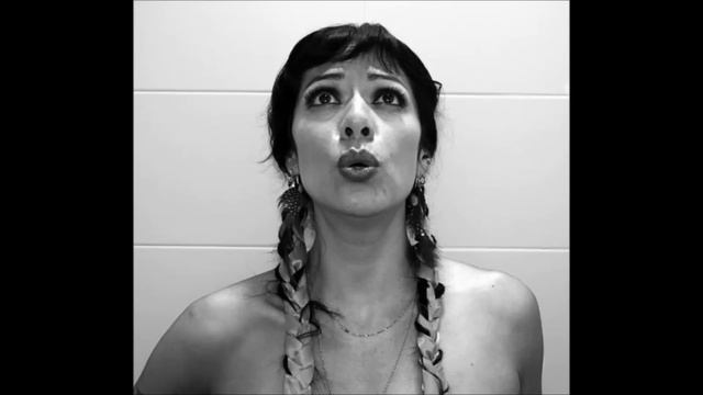Lila Downs - Shake Away смотреть онлайн