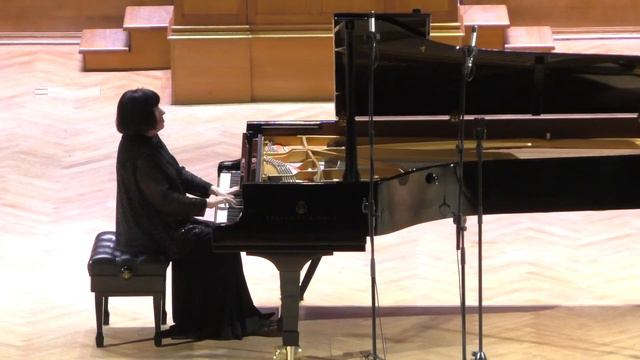 Virsaladze plays Schubert Sonata in A major смотреть онлайн
