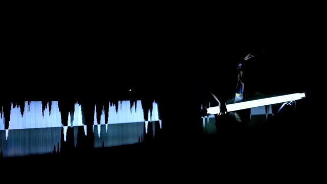 Diamond Version + Atsuhiro Ito, Usine C, 16 mai 2015 смотреть онлайн