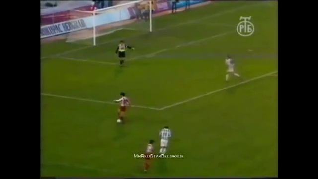 Роберт Просинечки