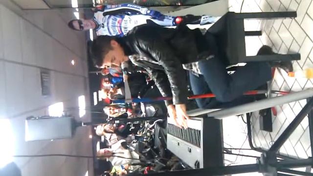 British superbike and Moto GP star James Toseland performing Journey and more смотреть онлайн