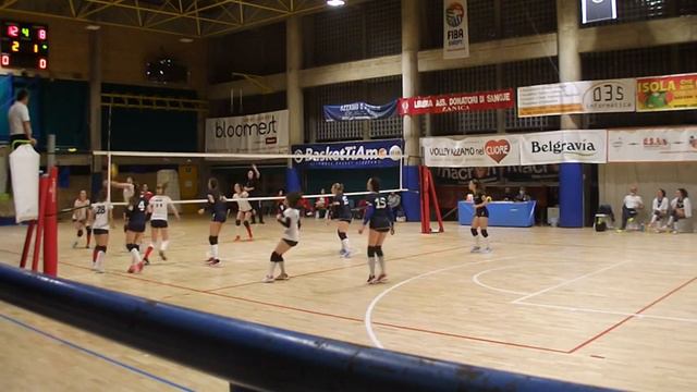 Volley Azzano - Alzano 4set смотреть онлайн