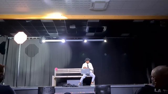 SOLO CABARET "BUS STOP" DANIEL CLOUD CAMPOS смотреть онлайн