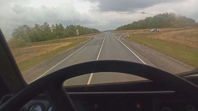 Крылья с колесами покинули ЧАТ! Дальнобой на америке Freightliner FLB. Хочу теперь себе Volvo! смотреть онлайн