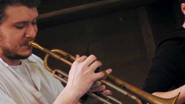 Dialogues: Eightyfive (S)Miles, Ondřej Zámečník - Michal Cálik смотреть онлайн