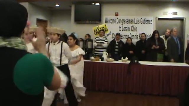Congressmen Dennis Kucinich And Luis V. Gutierrez Enjoy Dancers From Lorain Ohio